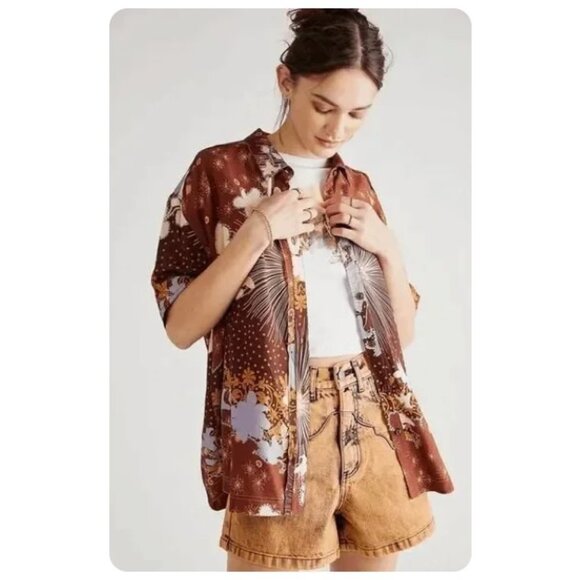 We The Free People Brown Good Vibes Button Down Short Sleeve Shirt sz M - Picture 1 of 8